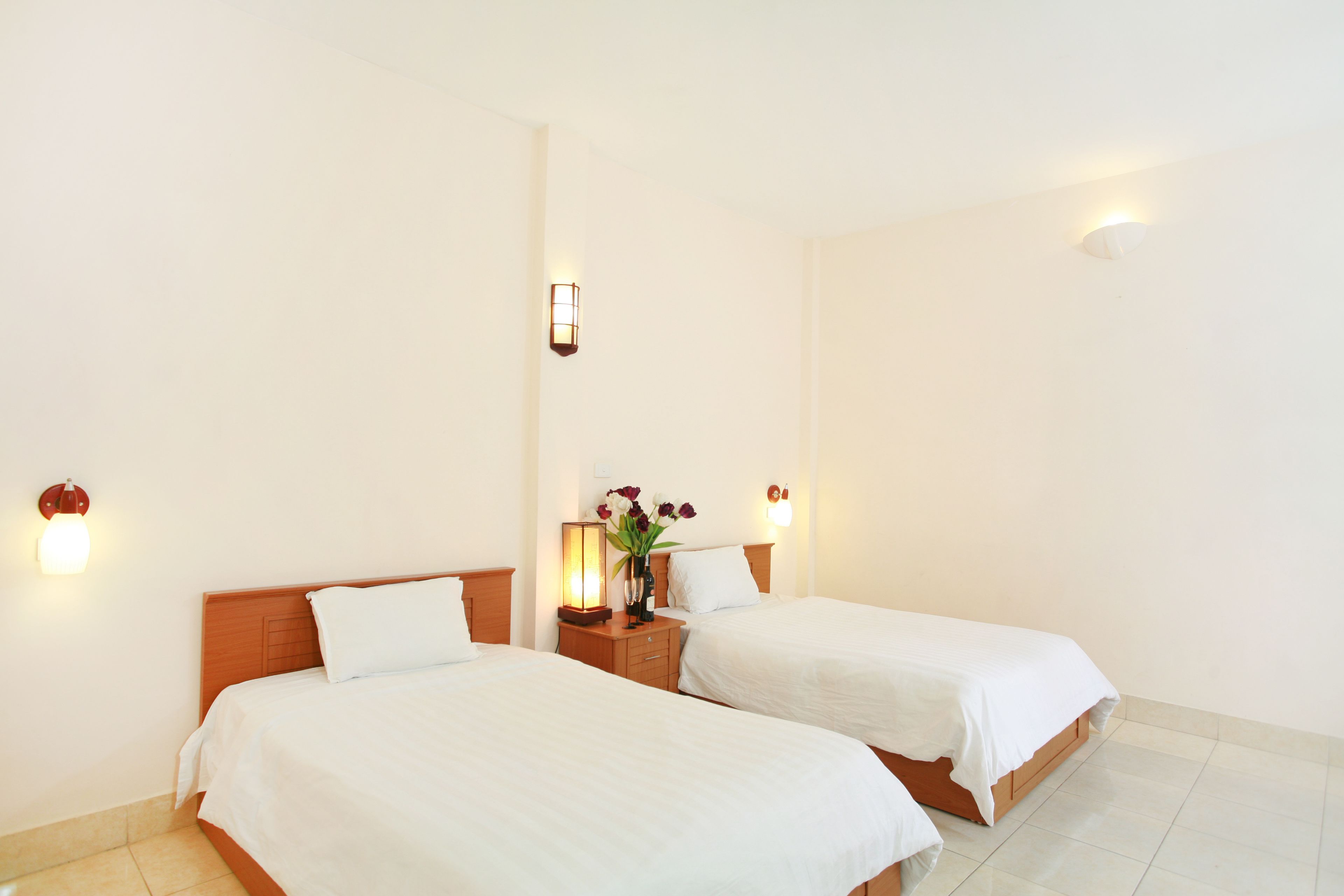 family room, 1 bedroom, city view | 1 bedroom, desk, laptop workspace, free wifi