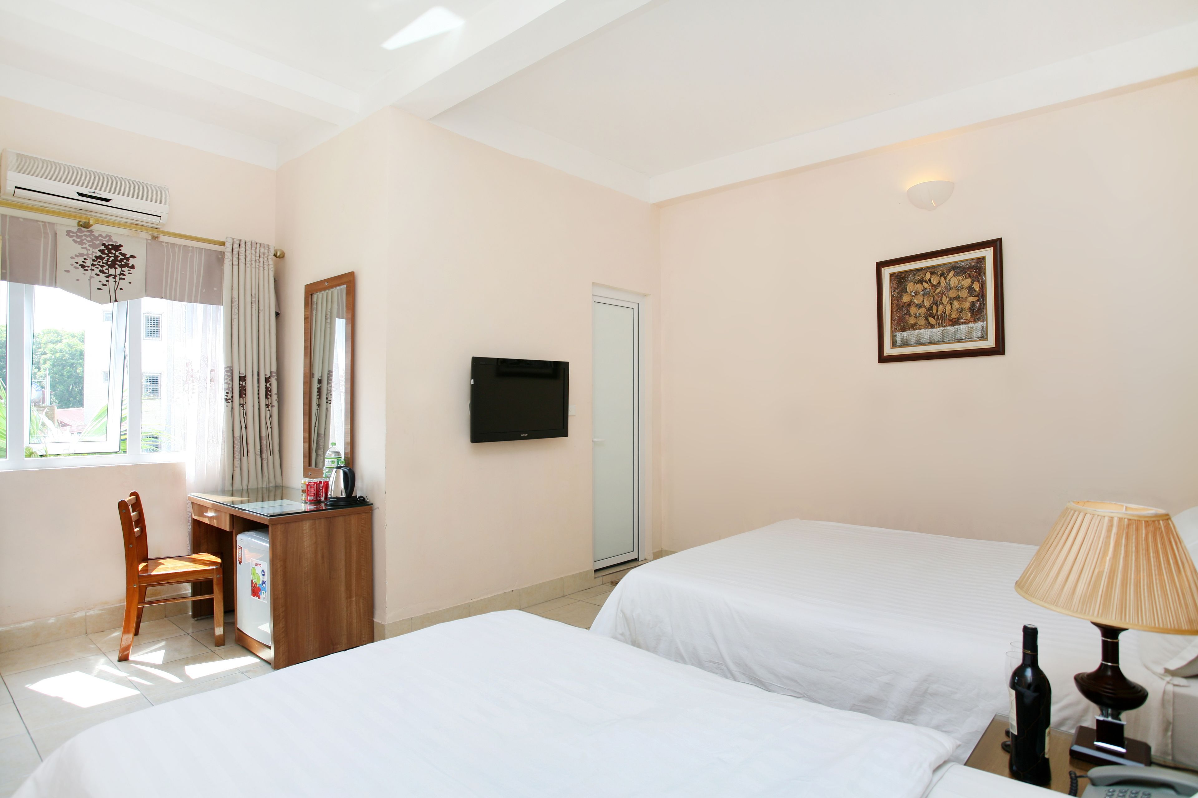 family room, 1 bedroom, city view | 1 bedroom, desk, laptop workspace, free wifi