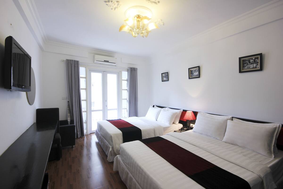 1 bedroom, free minibar items, desk, soundproofing