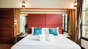 Jacuzzi Room | ミニバー、セーフティボックス (室内)、デスク、WiFi (無料)