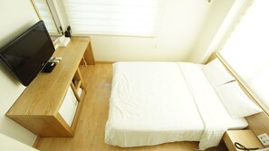 Free WiFi, bed sheets