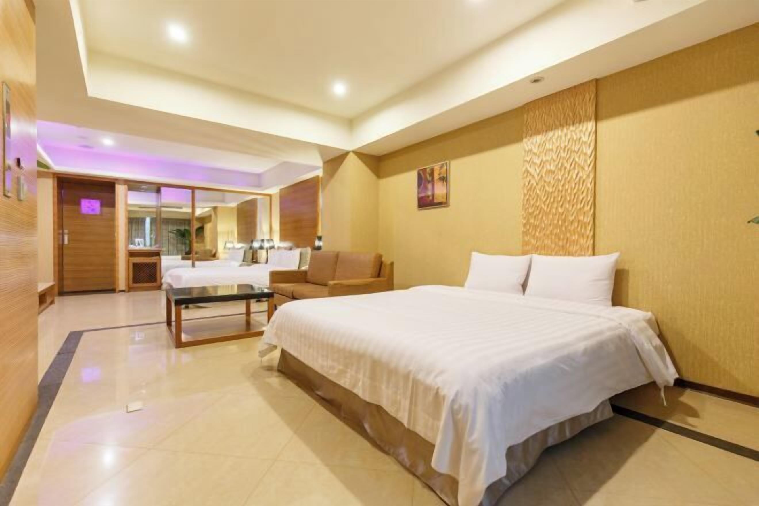 Soundproofing, free WiFi, bed sheets, wheelchair access