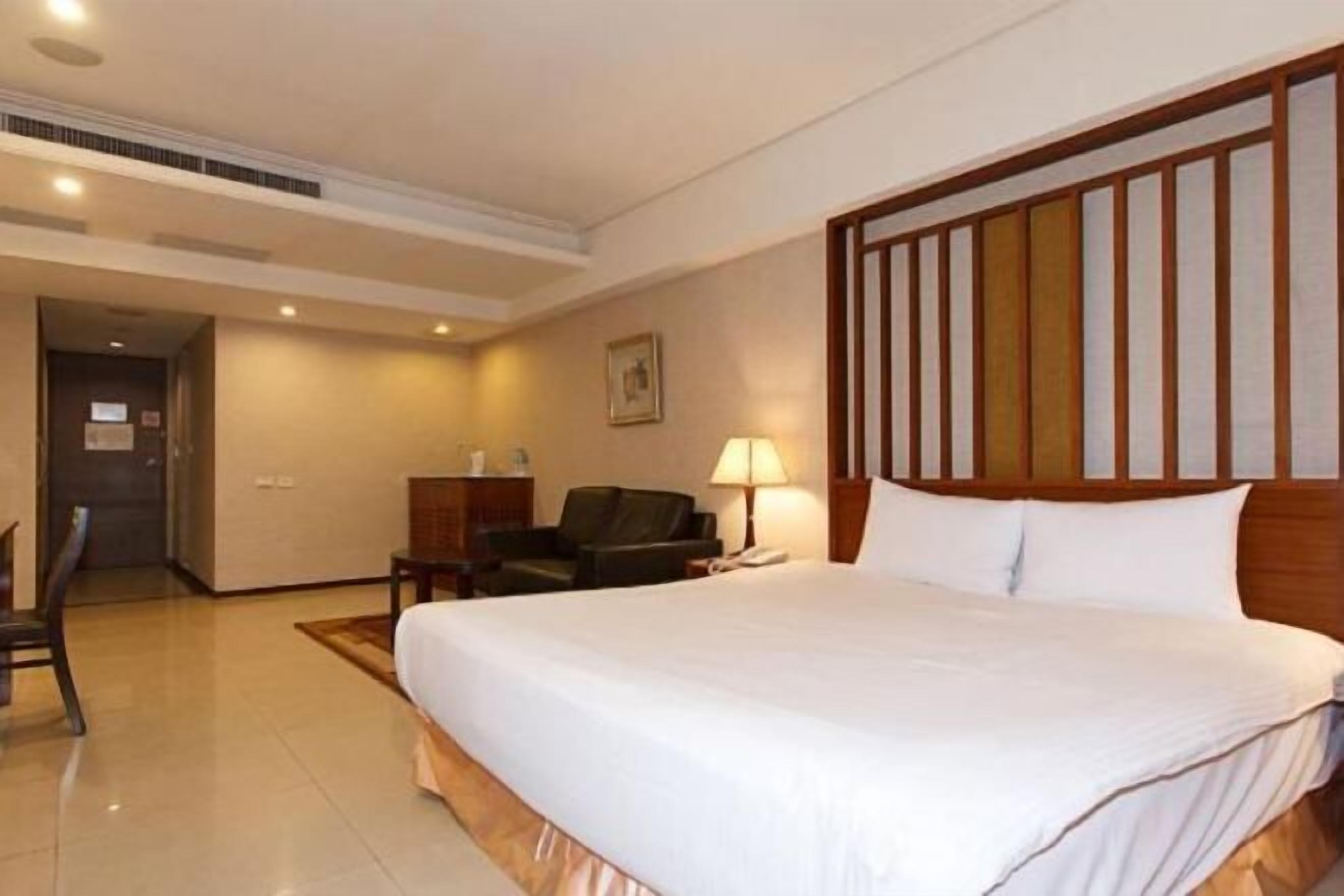 Soundproofing, free WiFi, bed sheets, wheelchair access