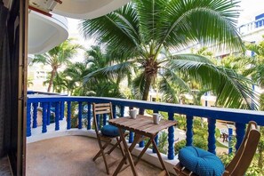 Outdoor dining - The Club Kamala Beach Phuket (Kamala)