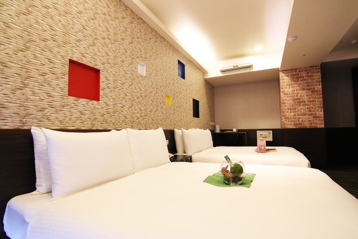 Phòng 4 | Két bảo mật tại phòng, bàn, nôi (giường cho trẻ sơ sinh) miễn phí 