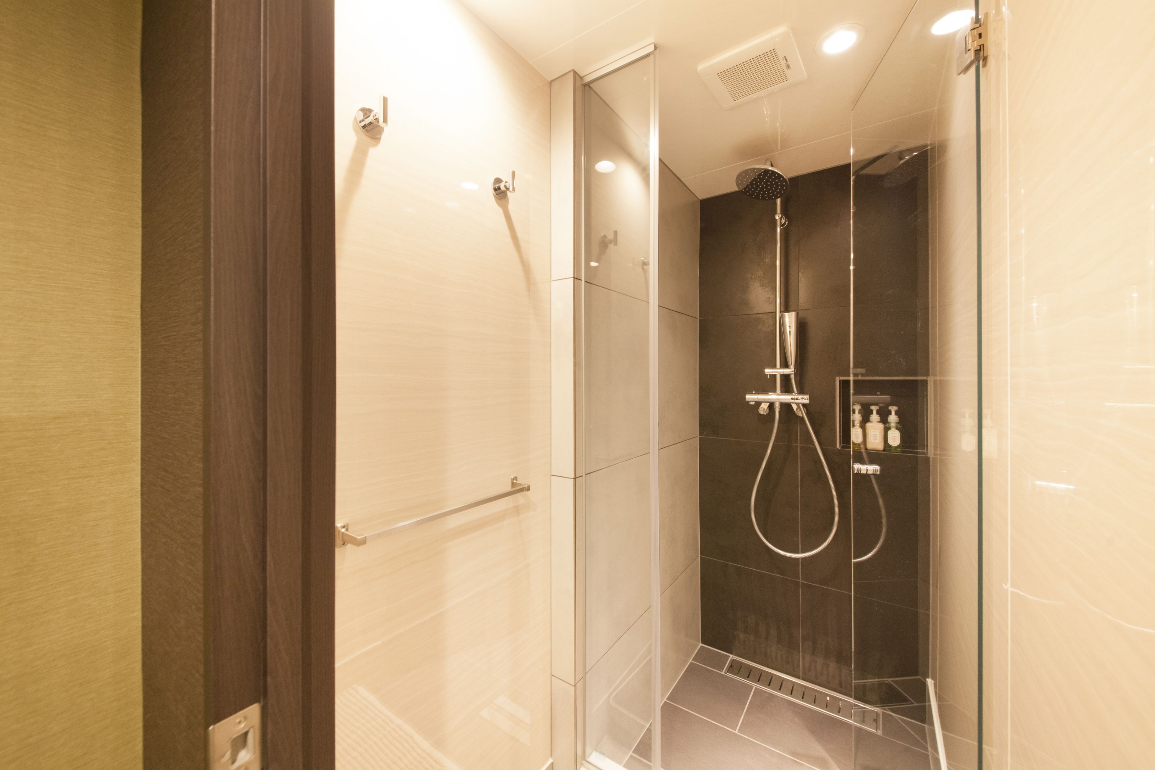 Foto - Ueno Station Hostel Oriental 1 Male Only