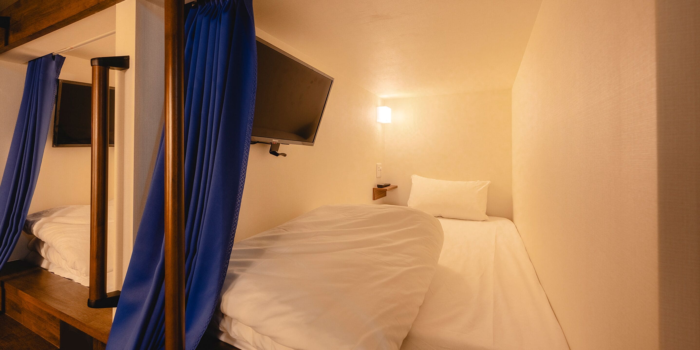Free WiFi, bed sheets