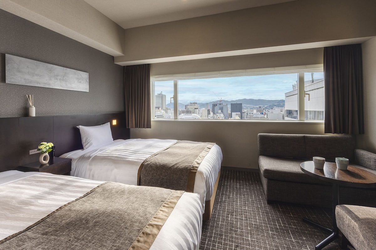 Superior Twin Room | Down comforters, in-room safe, blackout drapes, soundproofing