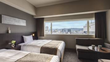 Superior Twin Room | Down comforters, in-room safe, blackout drapes, soundproofing