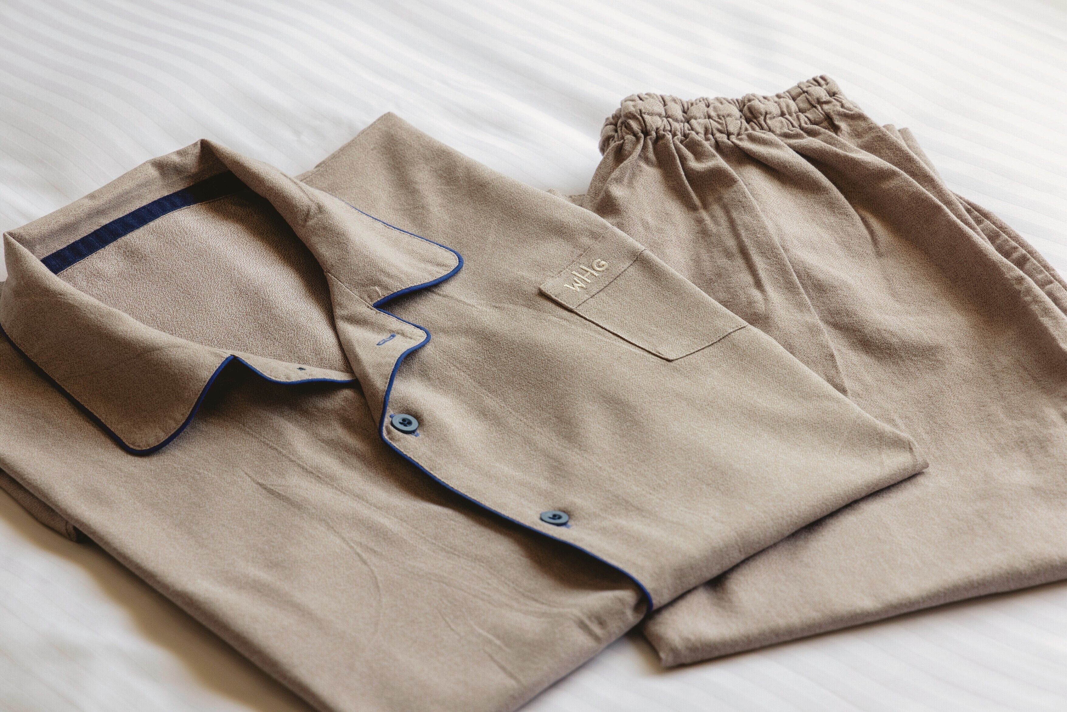 Cobrellits, caixa forta a l'habitació i cortines opaques 