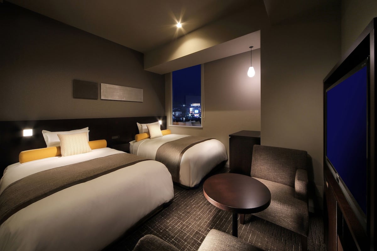 down duvets, blackout curtains, free wifi, bed sheets