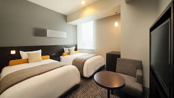 Couette en duvet d'oie, rideaux occultants, Wi-Fi gratuit, draps fournis