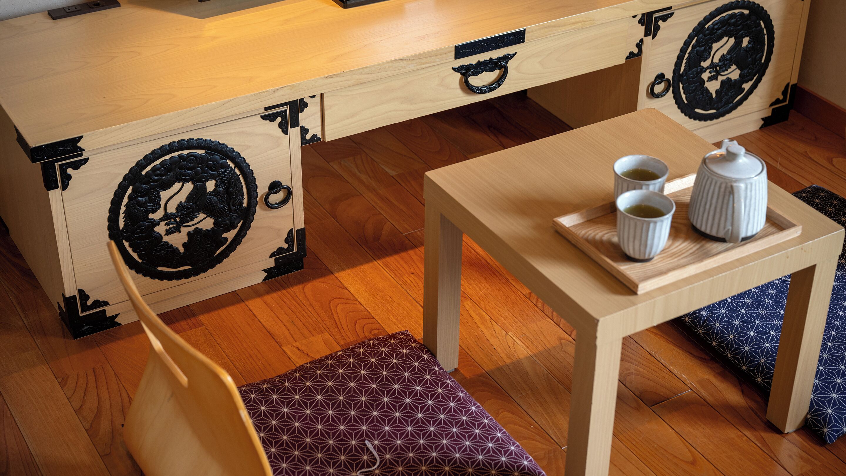 miyagi twin room rias, non smoking | down duvets, blackout curtains, free wifi, bed sheets