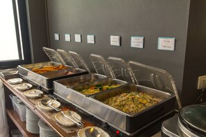 Comida y bebida