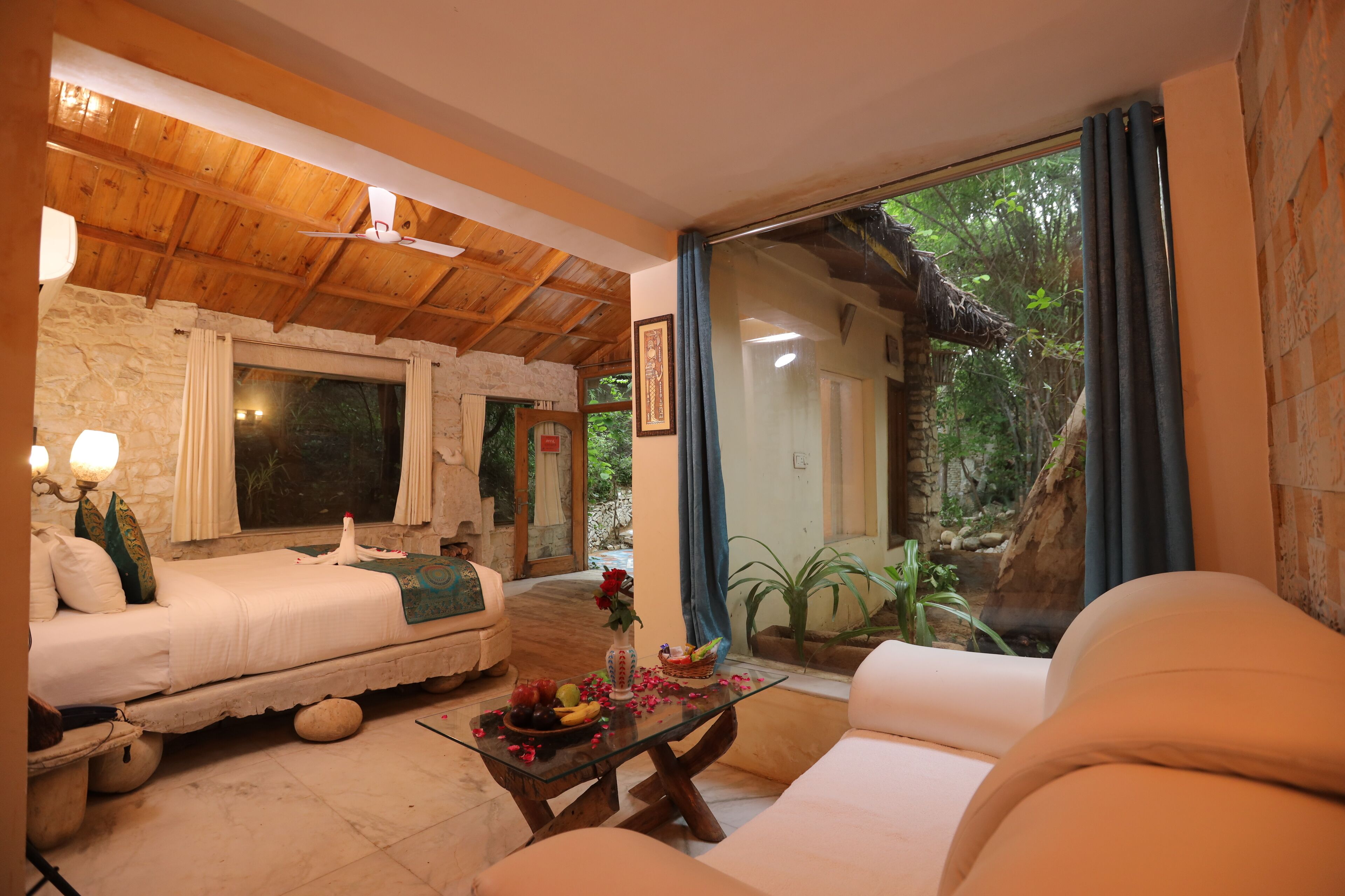 村舍, 1 张特大床 | 高档床上用品、客房内保险箱、免费高速有线上网、床单