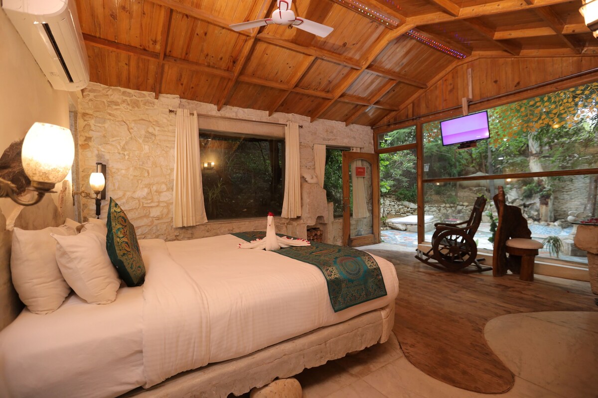 Cottage with private pool, 1 King Bed - Breakfast Included  | Premium bedding, in-room safe, bed sheets