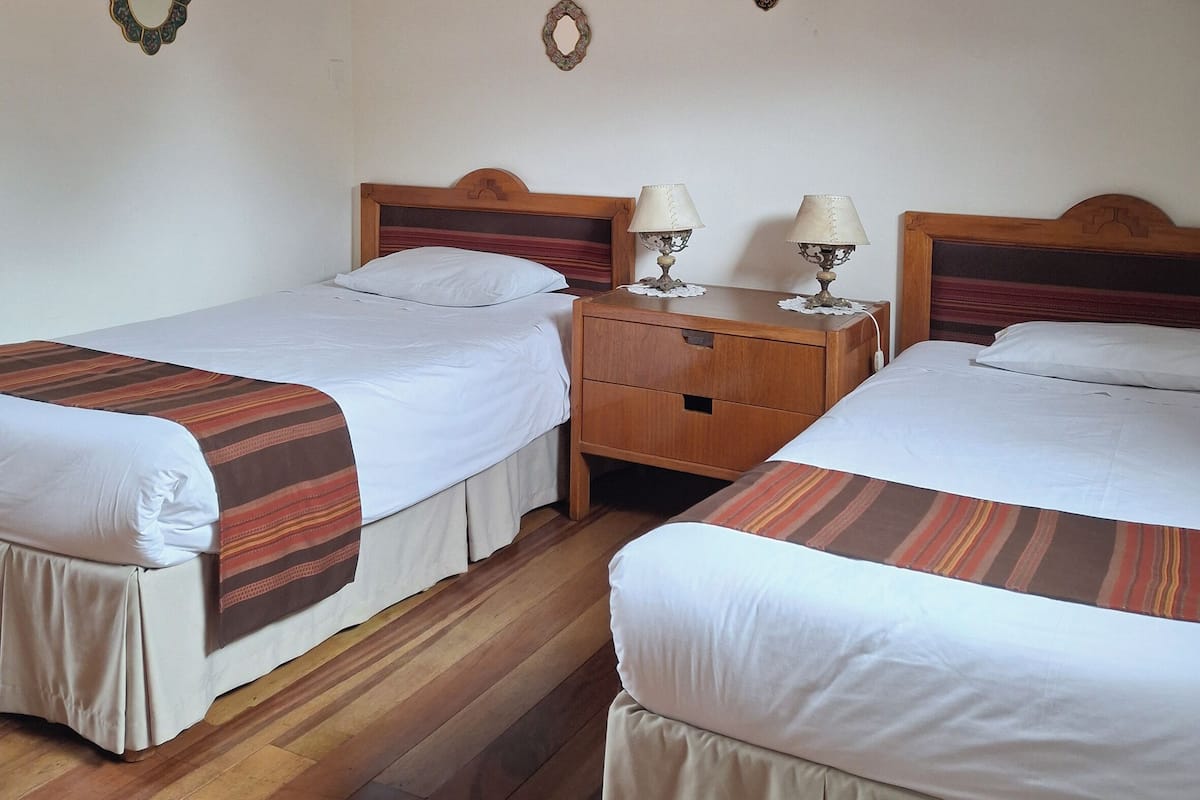 Apartment (5 Pax) | 1 bedroom, down duvets, free WiFi, bed sheets