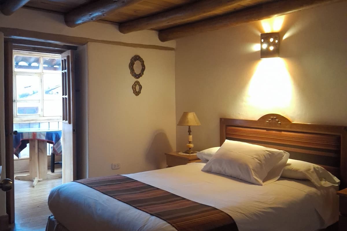 Loft (4 Pax) | 1 bedroom, down duvets, free WiFi, bed sheets