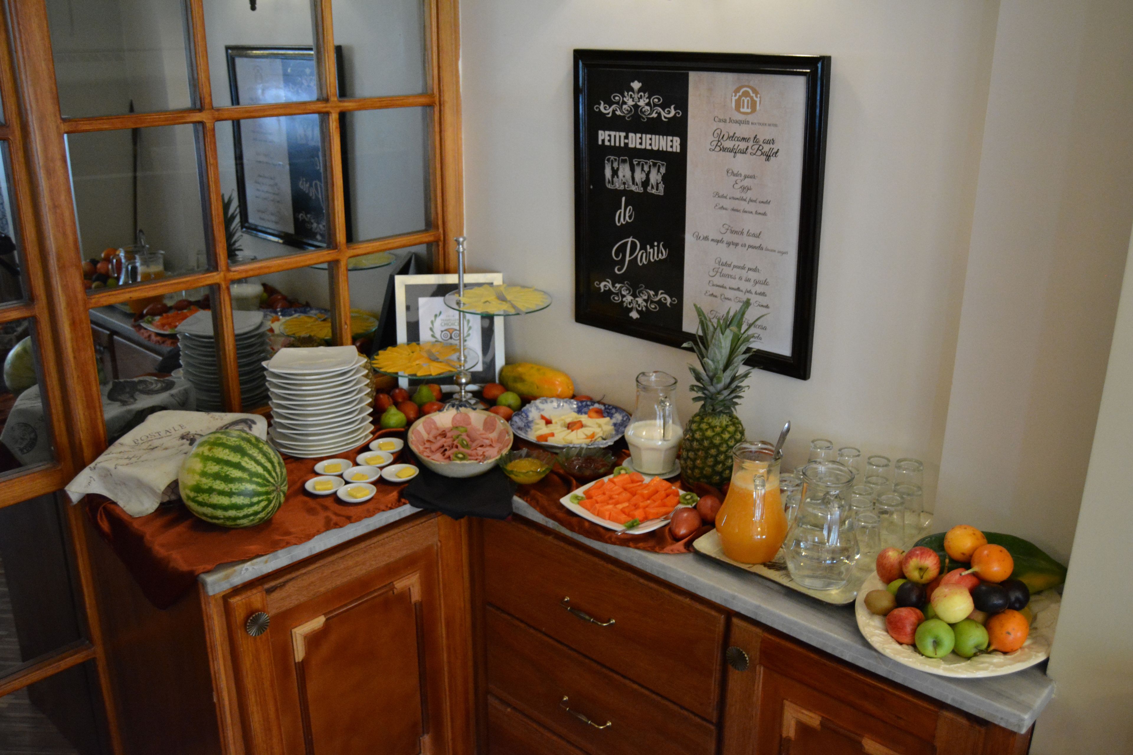 free daily continental breakfast