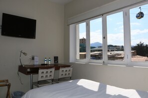 Twin Room | Premium bedding, down duvets, pillow-top beds, in-room safe