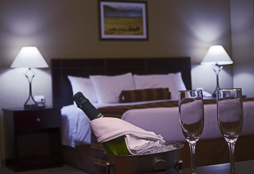 Premium bedding, pillow-top beds, in-room safe, desk