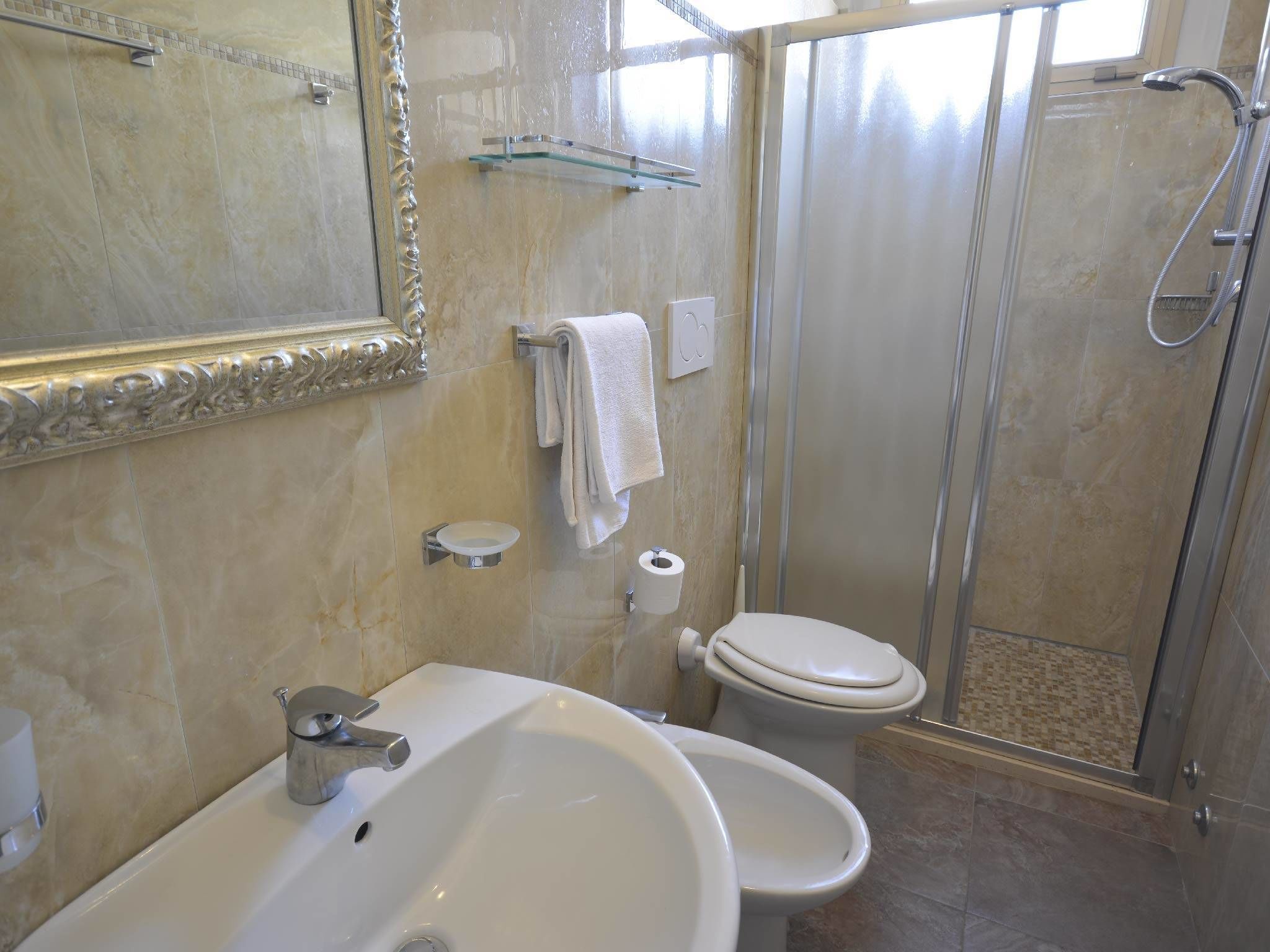 triple room, balcony | bathroom | shower, rainfall showerhead, hair dryer, bidet