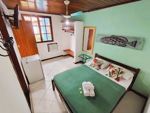 Quarto Duplo Casal | Minibar, caja fuerte, wifi gratis y ropa de cama