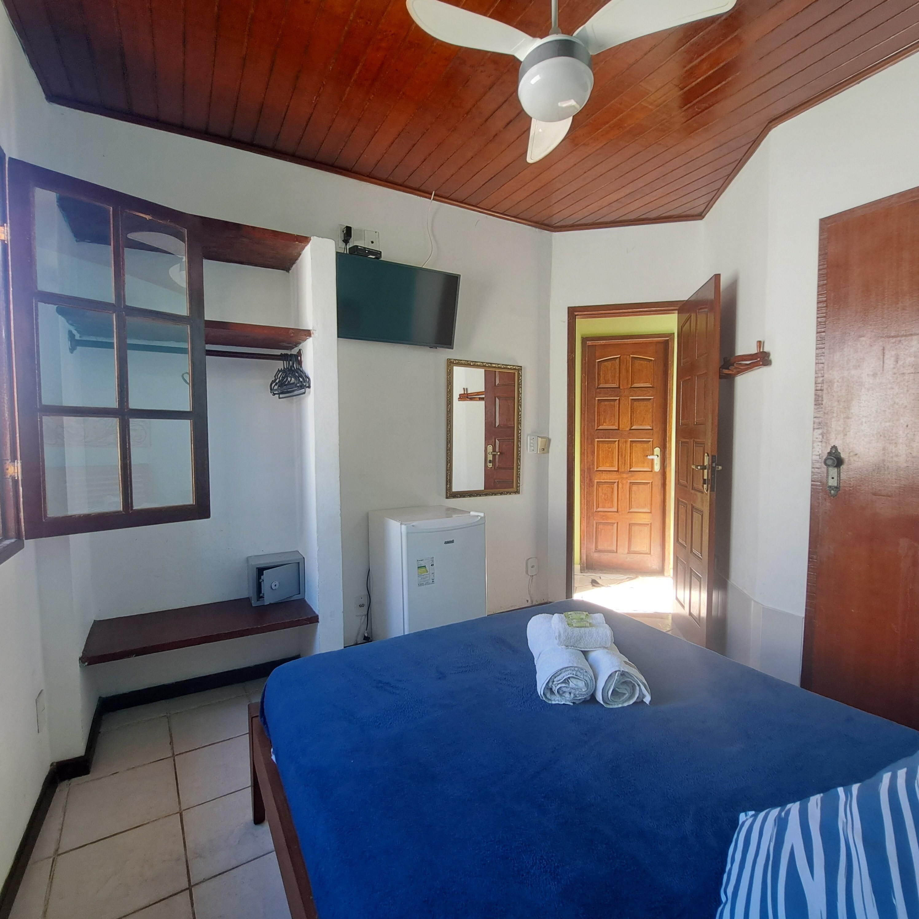 Minibar, in-room safe, free WiFi, bed sheets