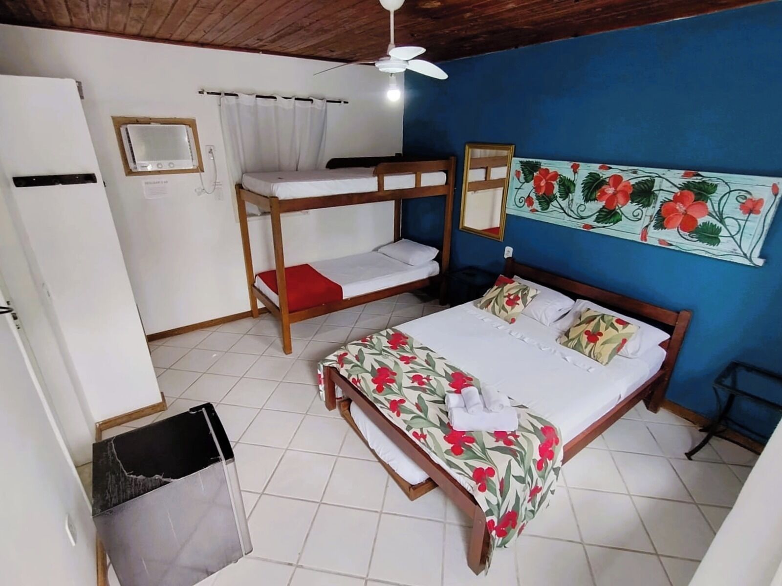 Quintuple Room  | Minibar, in-room safe, free WiFi, bed sheets