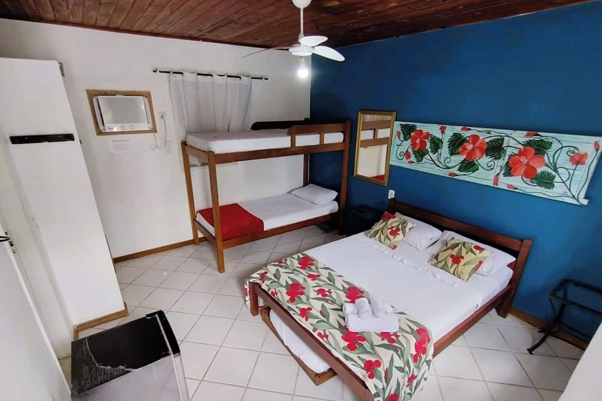 Quintuple Room  | Minibar, in-room safe, free WiFi, bed sheets