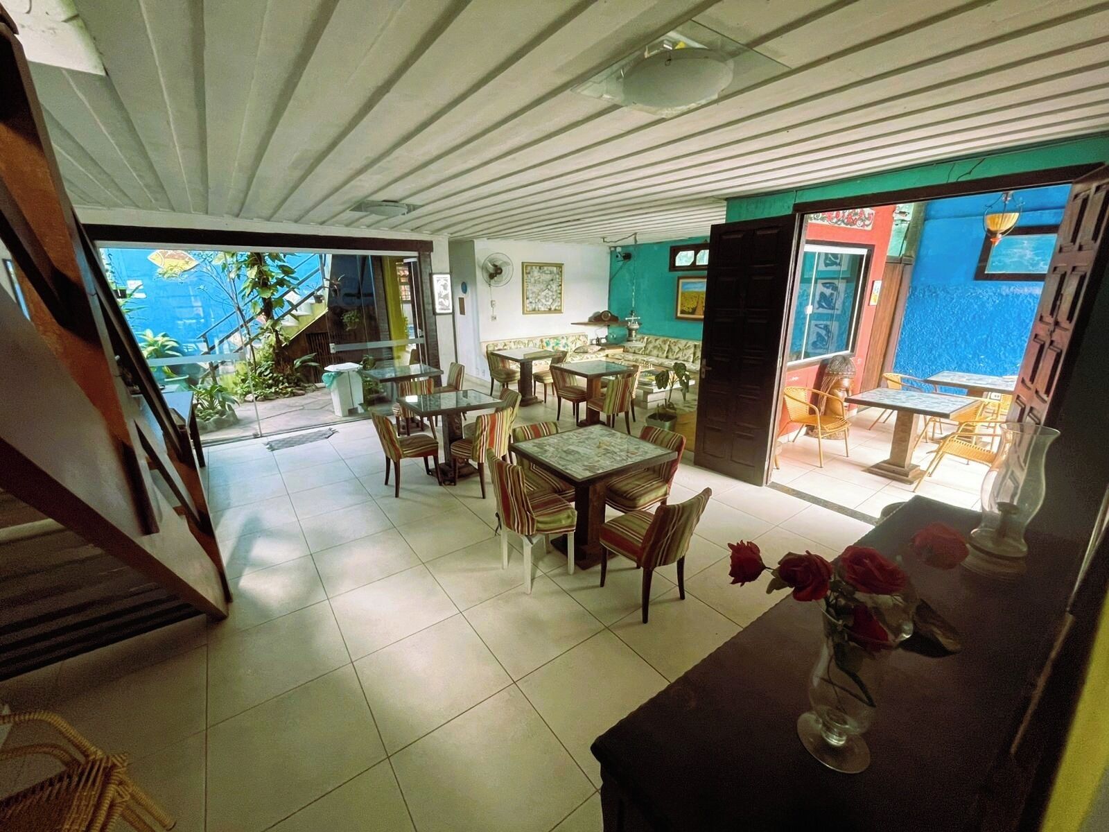 Desayuno continental incluido todos los días 