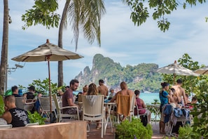 4 restaurants; breakfast, lunch and dinner served  - PP Charlie Beach Resort (Ko Phi Phi)