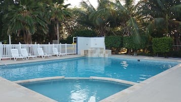 Outdoor pool, open 9 AM to 10 PM, sun loungers