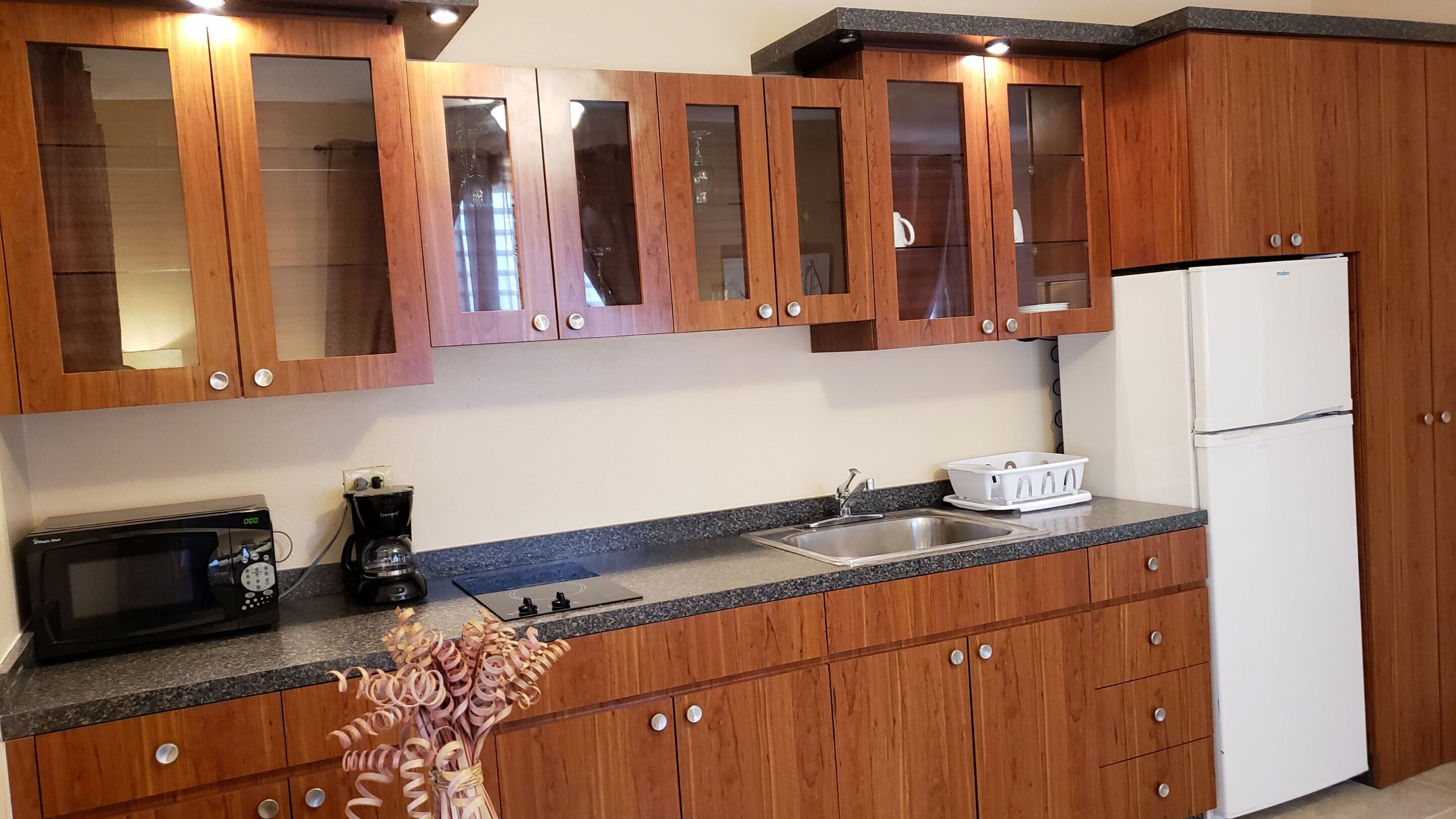 honeymoon suite | private kitchen