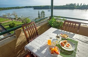 Tägliches Frühstücksbuffet (200 THB pro Person)