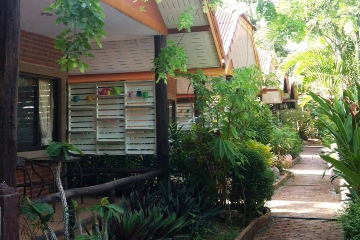 Standard Bungalow with Double Bed | In-room safe, free cribs/infant beds, free WiFi
