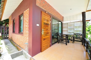 Standard Bungalow with Double Bed | In-room safe, free cribs/infant beds, free WiFi