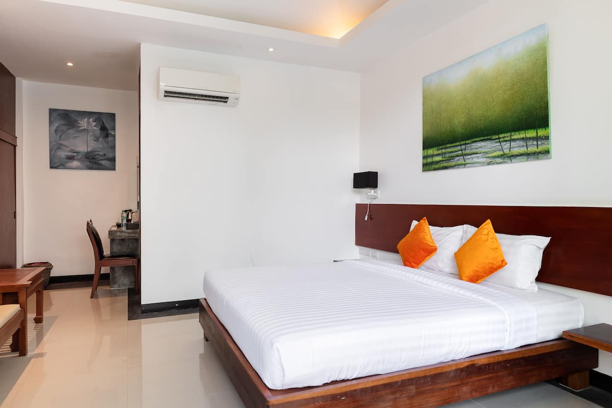 Standard Double Room with Fan | In-room safe, free cribs/infant beds, free WiFi