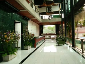 Lobby sitting area - Green View Village Resort (Krabi)