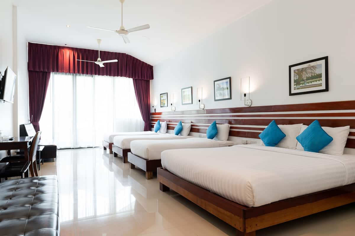 Family Room | In-room safe, free cribs/infant beds, free WiFi