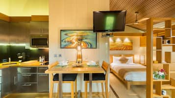Suite, 1 Bedroom | 1 bedroom, premium bedding, memory-foam beds, in-room safe
