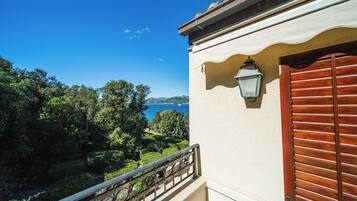 Luxury Villa, 5 Bedrooms, Terrace, Sea View | Terrace/patio