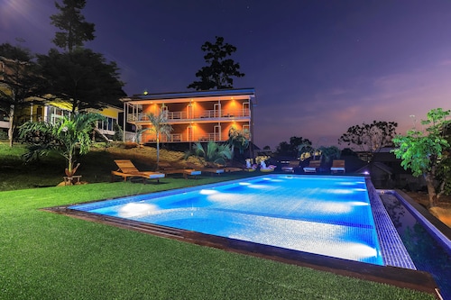 Phi Phi Chang Grand Resort & Spa