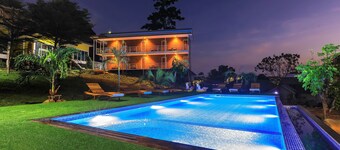 Phi Phi Chang Grand Resort & Spa