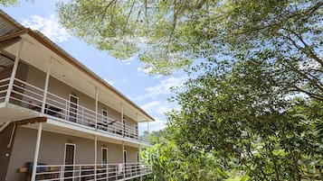 Deluxe Room (New Wing) | In-room safe, free WiFi, bed sheets