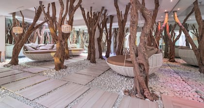 Victoria Palace Hotel & Zen Wellness