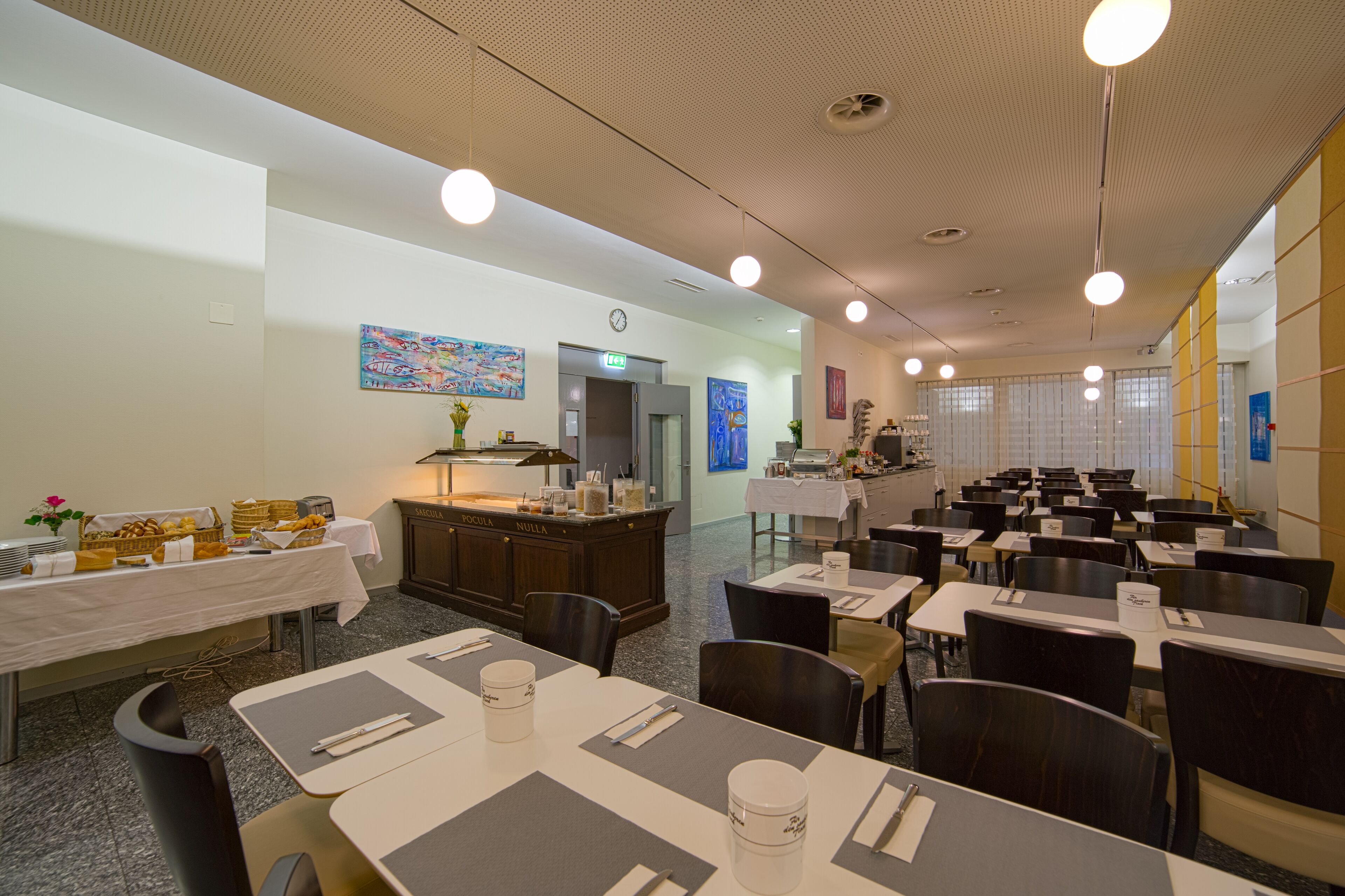 daily continental breakfast (chf 10.00 per person)