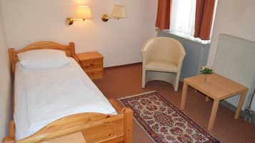 Comfort Einzelzimmer | Iron/ironing board, free WiFi, bed sheets