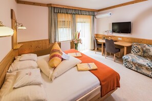 客房內保險箱、書桌、隔音、搖籃/嬰兒床