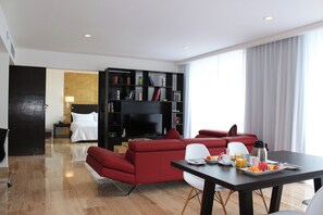 In-room safe, desk, laptop workspace, blackout drapes